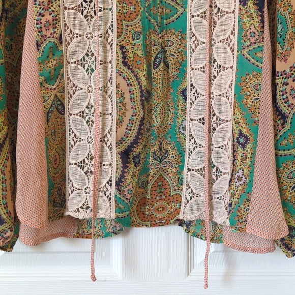 Meadow Rue Anthropologie Giada Crochet Lace & Bohemian Printed Peasant Blouse M - Picture 5 of 11